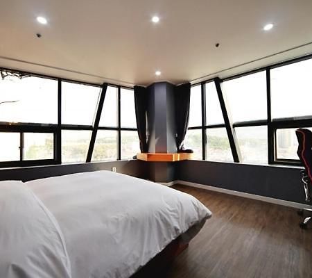The Way Hotel تَنوان المظهر الخارجي الصورة