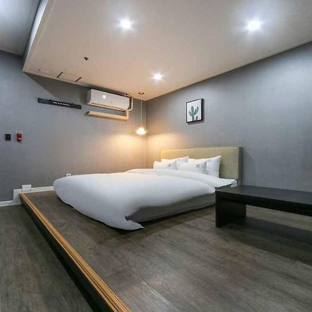 The Way Hotel تَنوان المظهر الخارجي الصورة