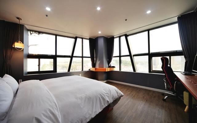 The Way Hotel تَنوان المظهر الخارجي الصورة