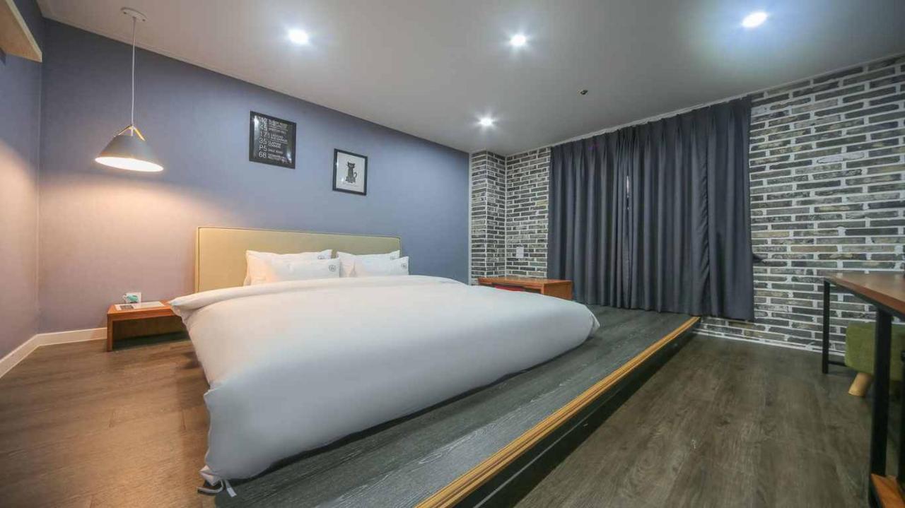 The Way Hotel تَنوان المظهر الخارجي الصورة