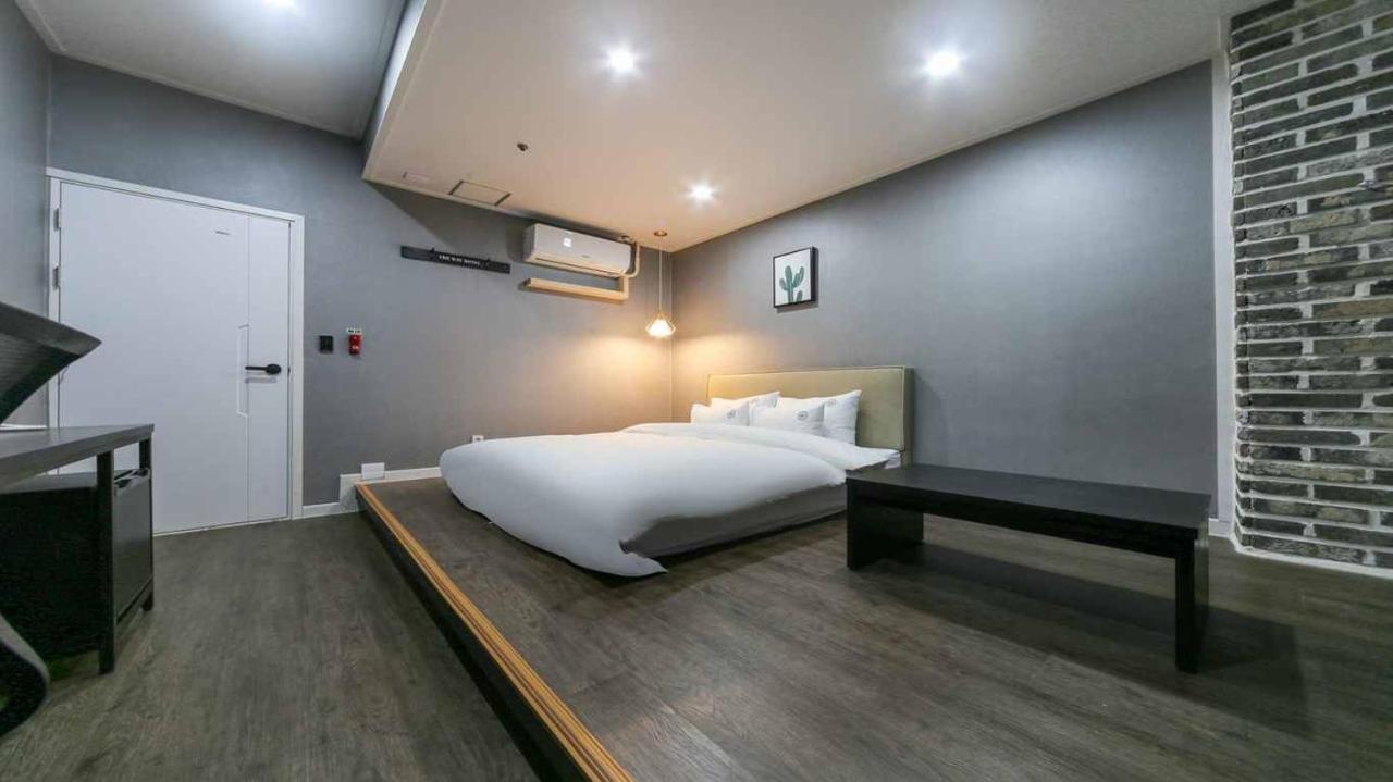 The Way Hotel تَنوان المظهر الخارجي الصورة